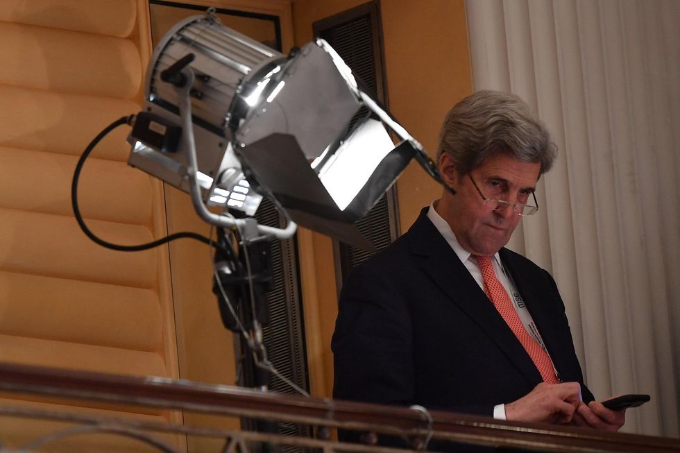 John Kerry under fire after admitting to meetings with Iranian officials behind Trump's back