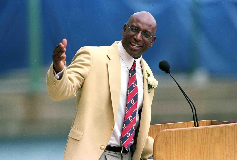 NFL greats demand lifetime salaries, health insurance in blistering threat to boycott Hall of Fame