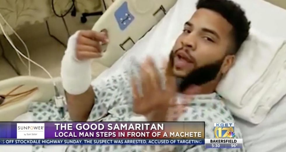 Good Samaritan jumps between stranger and machete-wielding attacker
