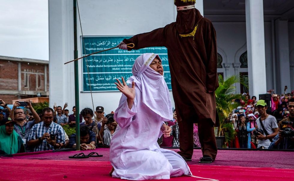 Islamic law violated, court sentences single mother to six strokes of a cane and six months in jail