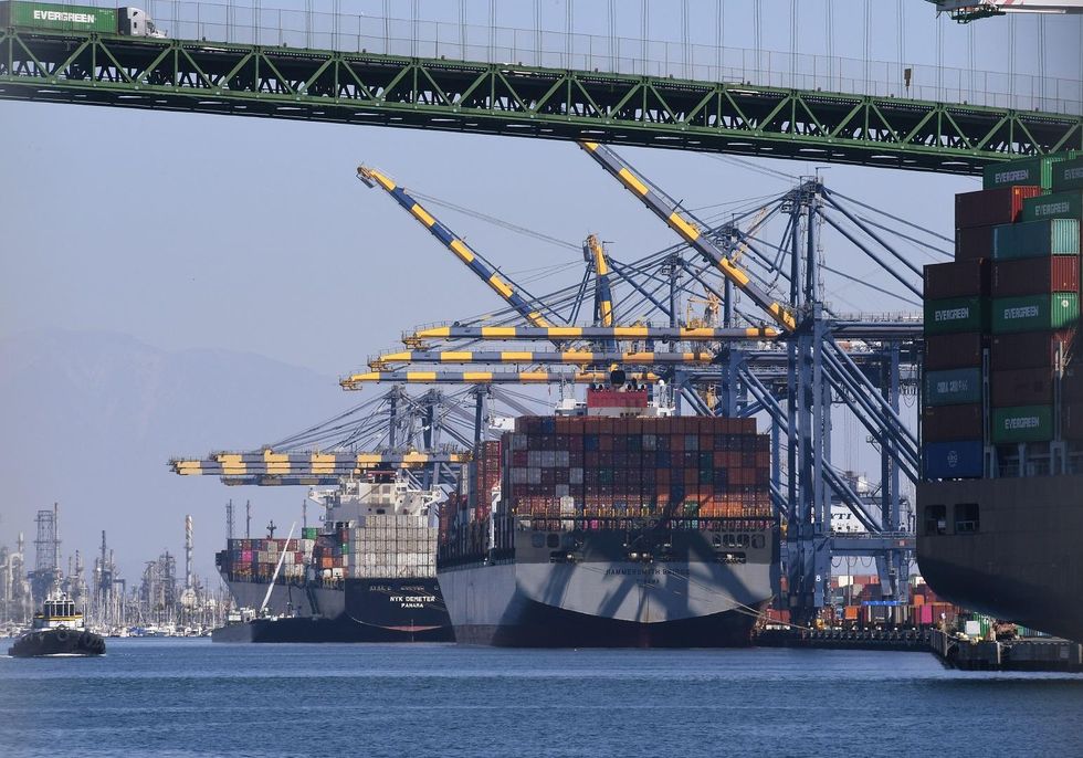 New USMCA trade deal prevents Canada and Mexico from making free trade deals with China