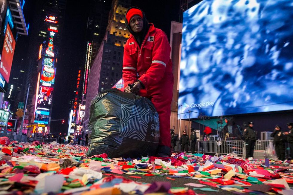 This Is How Officials Cleaned Up the More Than 1 Ton of Confetti That Fell on Times Square Last Night