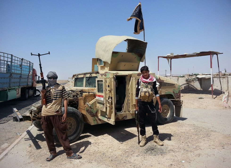 Islamic State Suspected of Using Chemical Weapons, U.S. Officials Tell The Wall Street Journal