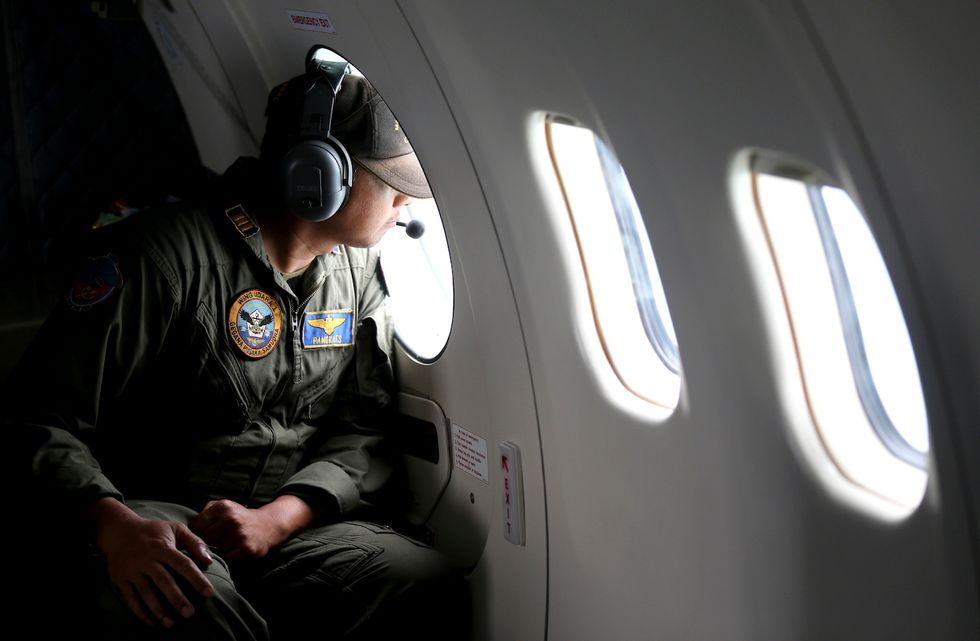 Underwater Images Show Tail of Missing AirAsia Plane Found in Java Sea