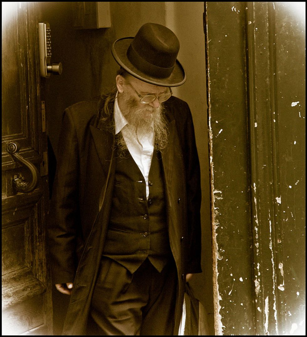 Jews Are Abandoning France