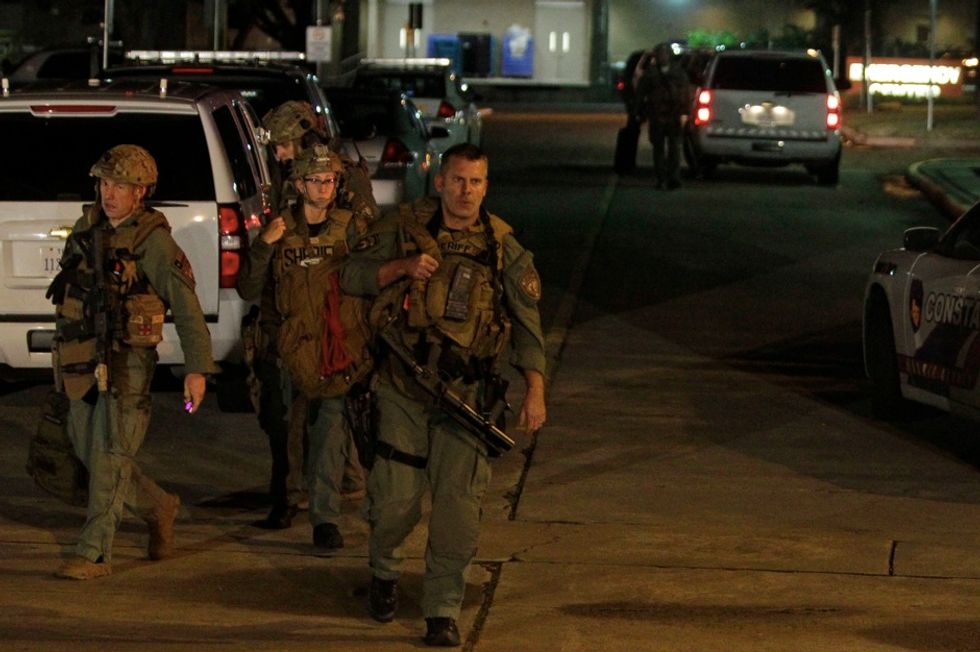 Police: Dad in Texas Hospital Standoff Did Have a Gun, Faces Charge