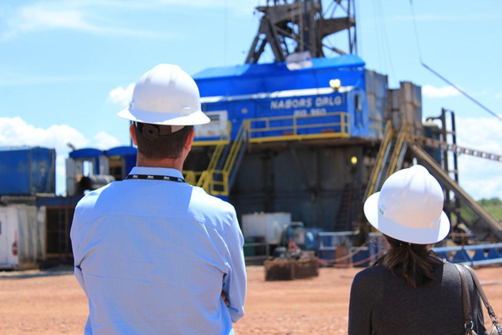 American Drillers Are Getting Gut-Punched by Low Oil Prices -- but a New Report Says They Can Take It