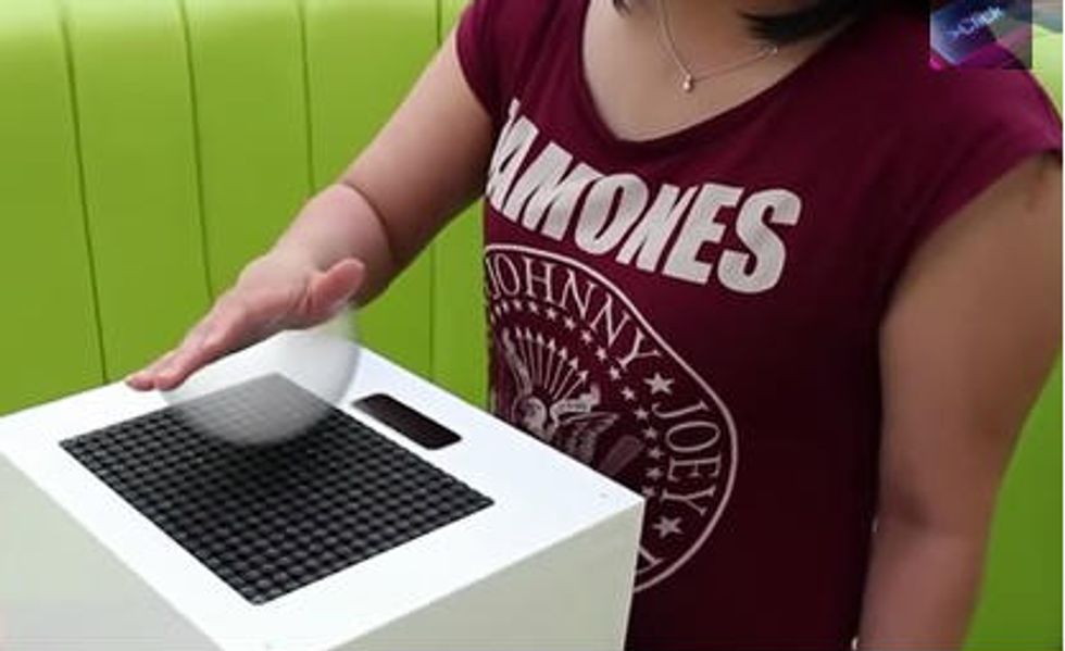 Incredible Technology Lets You Feel Objects Without Touching