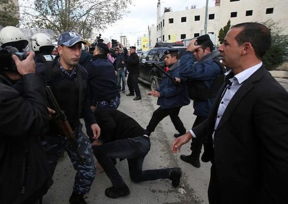 See the Special Welcome Palestinians Have for Canada's Foreign Minister