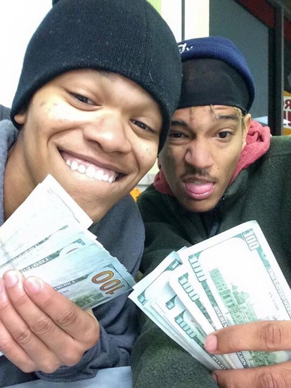 They Had My Money in Their Mouth': Thieves Steal $5,000 and iPad, Then Immediately Do Something Insanely Stupid