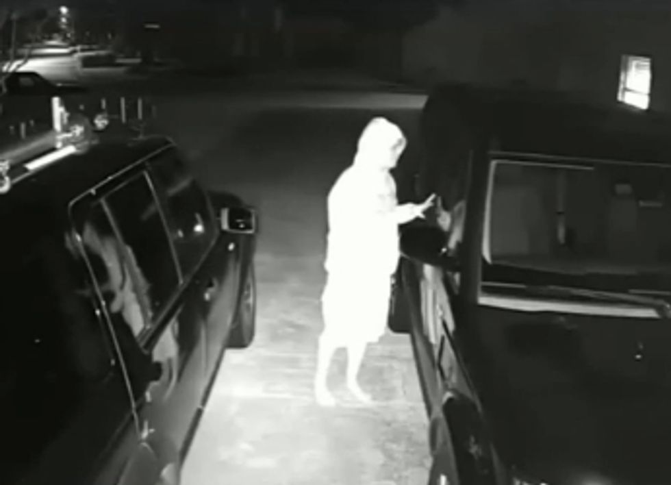 They Gathered for a Simple Bible Study Monday Morning — but Everything Changed When This Guy Ran Inside the Church