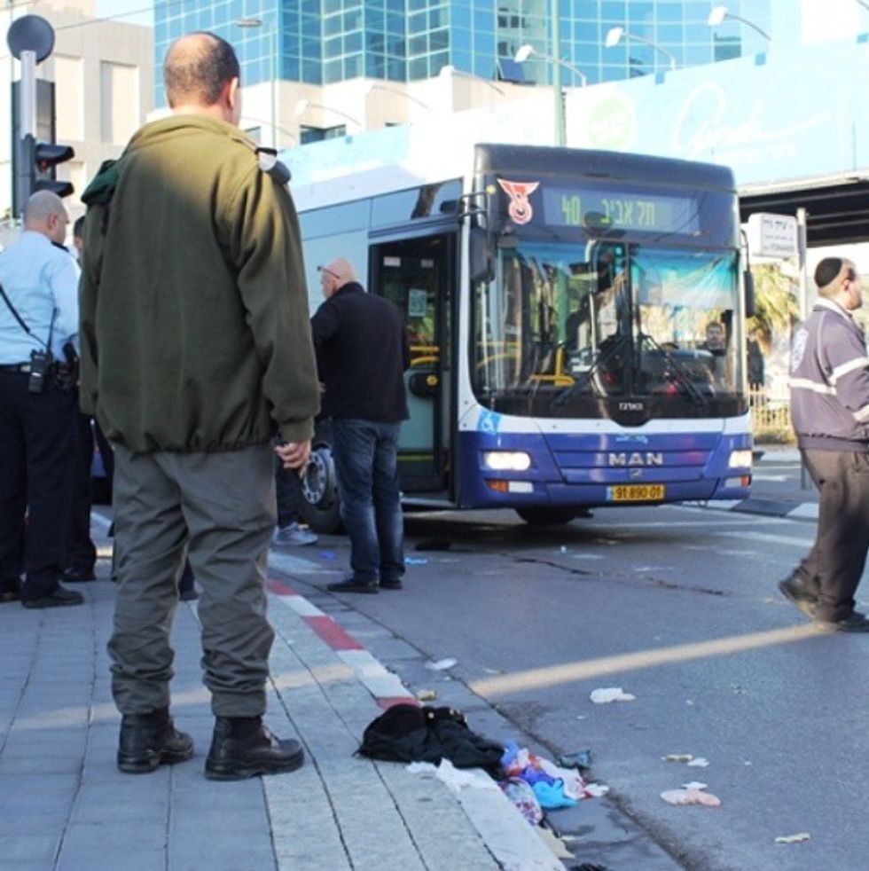 Bus Stabbing Attack in Tel Aviv Leaves Nine Wounded; Suspect Shot, Apprehended by Police