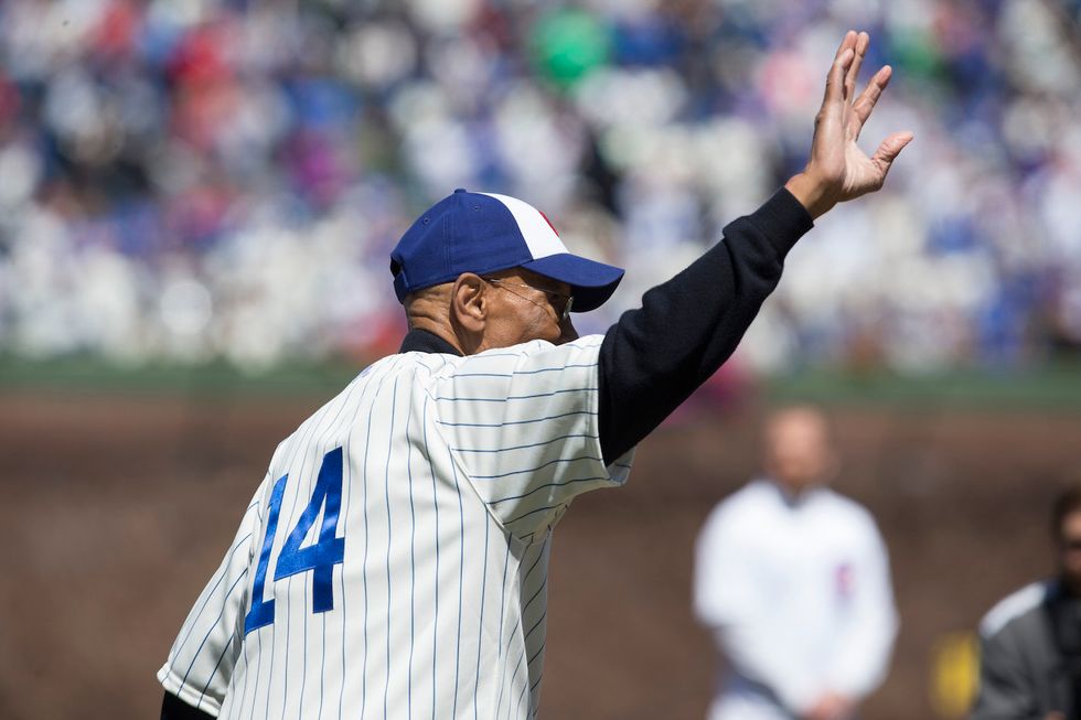 Chicago Cubs Hall of Famer Ernie Banks Dies at 83