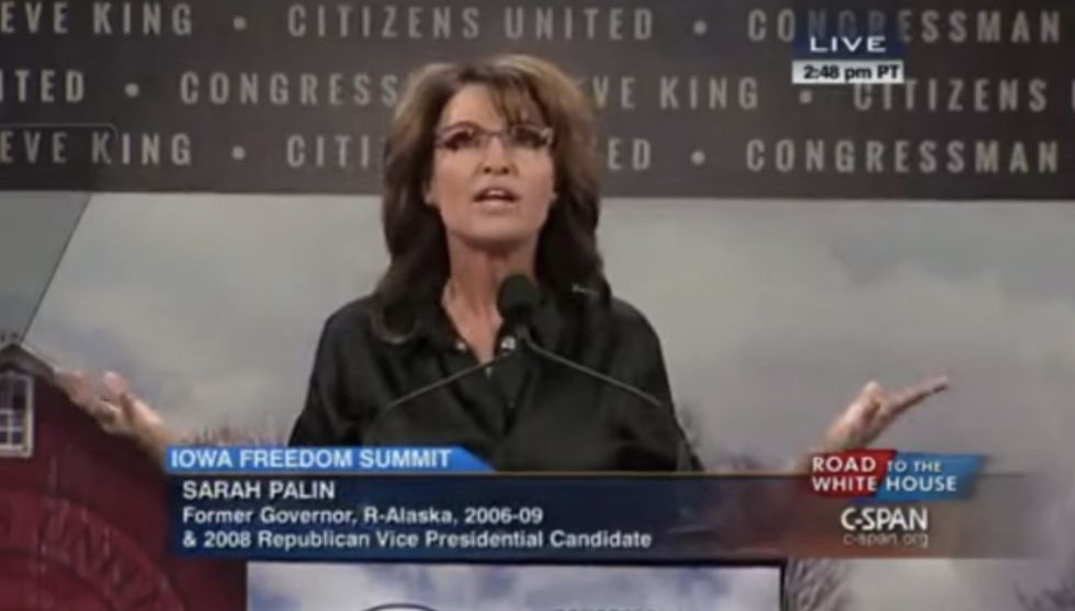 What Sarah Palin Did in Iowa Left Democrats Saying Two Words: 'Thank You!
