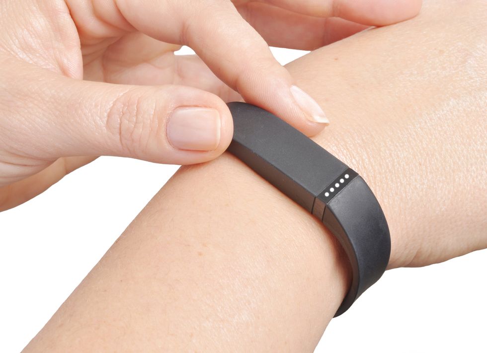 Health Mag Editor Tests Accuracy of Several Fitness Tracking Devices and Stumbles Upon This Inconvenient Truth