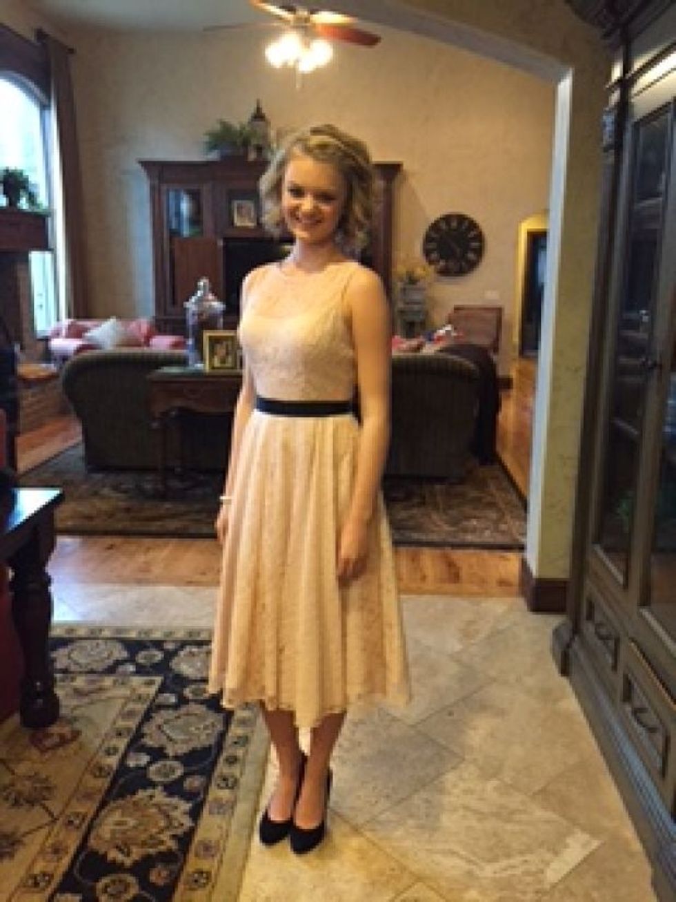 Can You See Why School Administrators in Utah Had a Problem With 15-Year-Old's Dress?