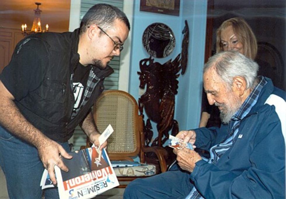 Cuba Publishes First Photos of Fidel Castro in Five Months