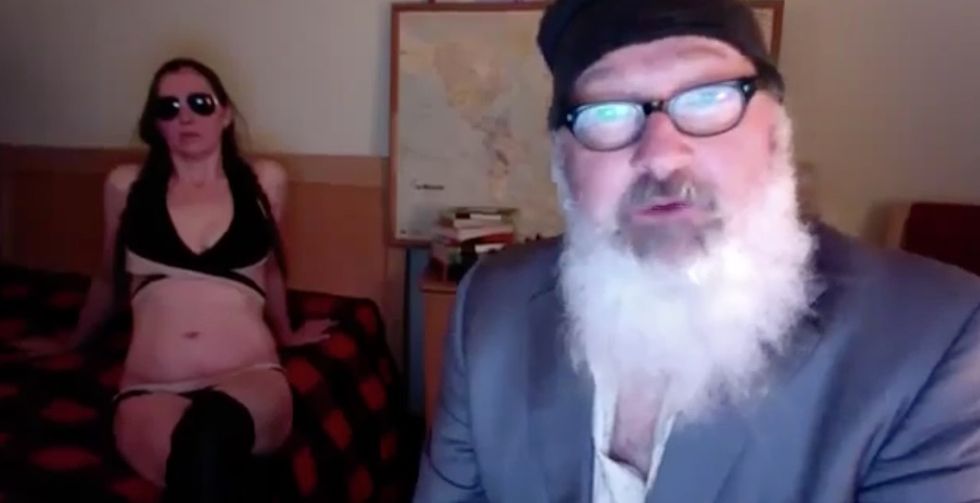 Award-Winning 'Independence Day' Actor Goes on Unhinged-Rant Against Rupert Murdoch in Bizarre Video