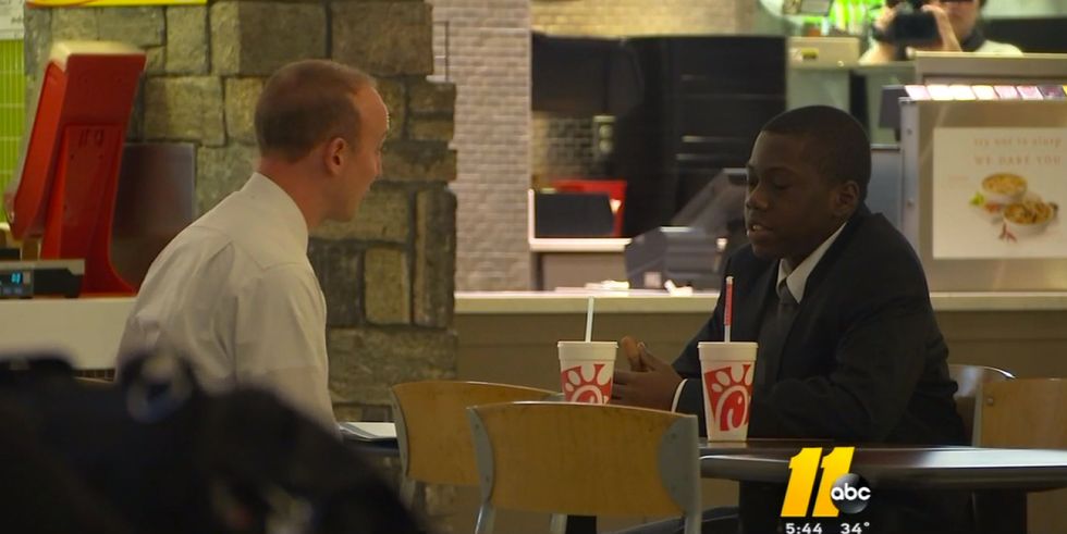 15-Year-Old Seen in Viral Target Picture Goes to Final Job Interview, But Has No Idea Who's Watching