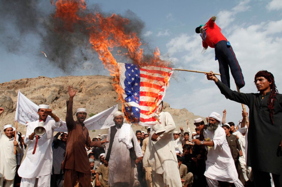 Former general: Obama security team's actions are 'treasonous