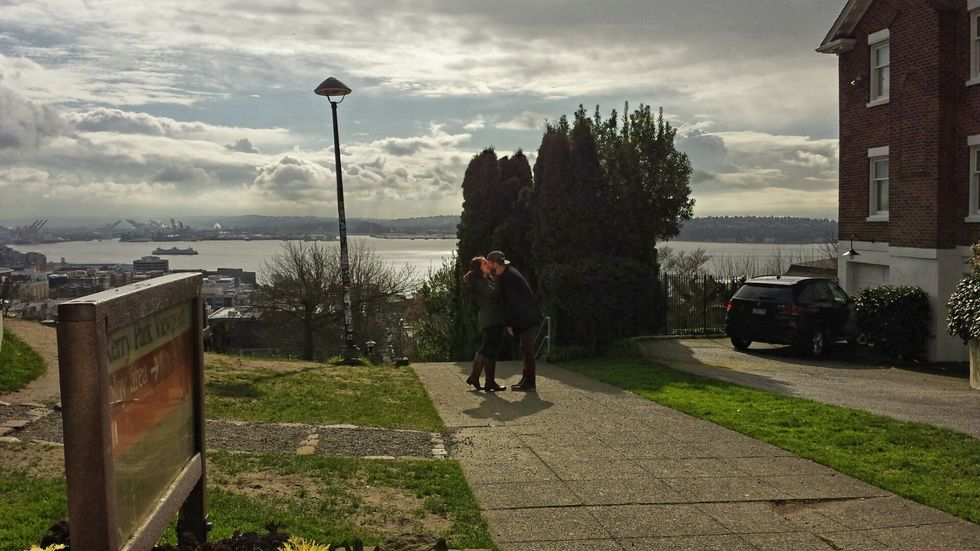 Do You Recognize These People? Seattle Tourist Asks for Public's Help Identifying Mystery Couple (UPDATED)