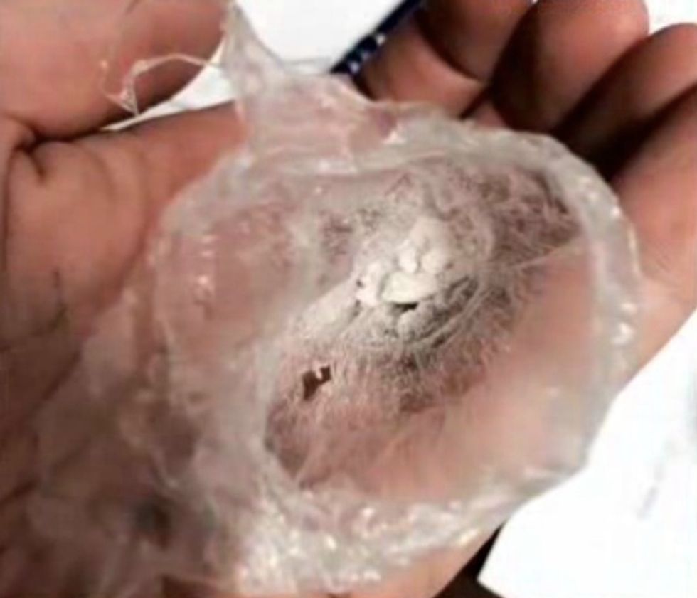 If You're the Scatterbrained Shopper Who 'Mistakenly Dropped Your Cocaine' at the Super Dollar, Police Have a Message for You