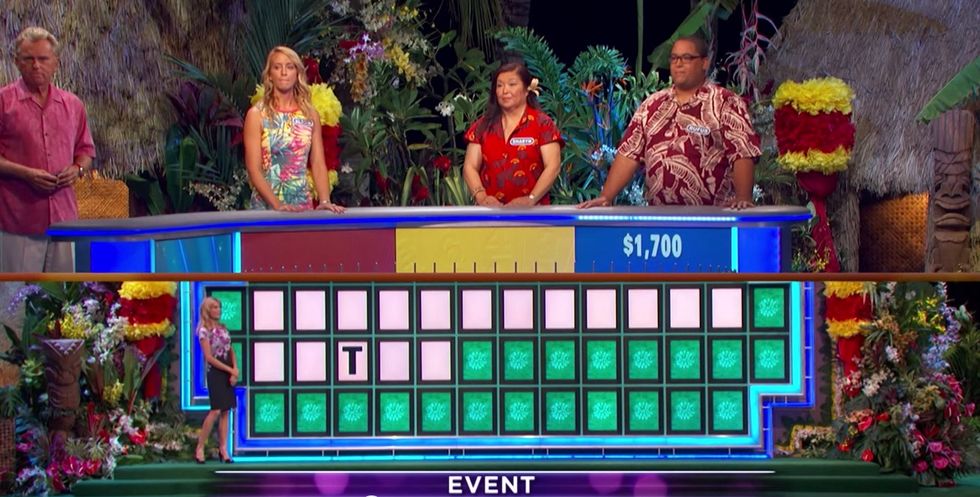 ‘Wheel of Fortune’ Contestant’s Mind-Blowing Puzzle Solve Makes Audience Erupt