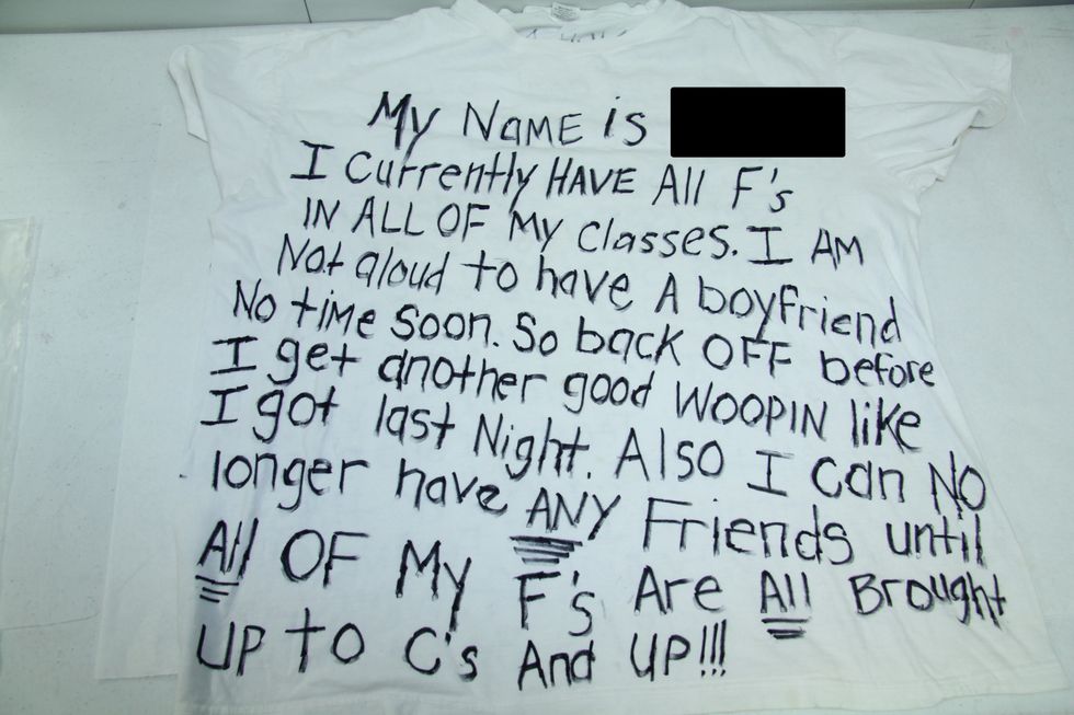 Florida Mom Forced Her Child to Wear This Humiliating T-Shirt to School — and It Led to Her Arrest