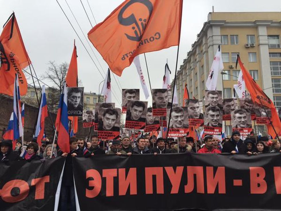 This Is How Russians Are Honoring the Murdered Foe of Vladimir Putin
