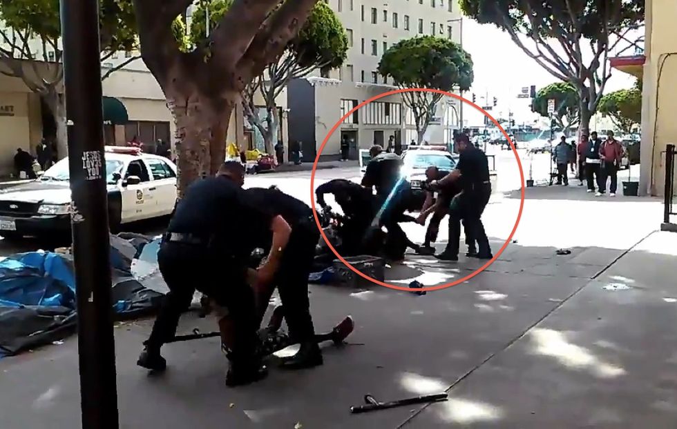 Los Angeles Police Fatally Shoot Man During Skid Row Struggle