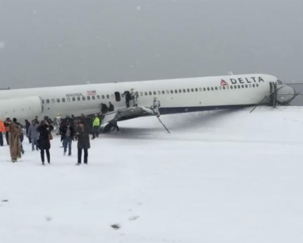 Delta Plane Skids Off Runway in the Snow at NYC's LaGuardia Airport