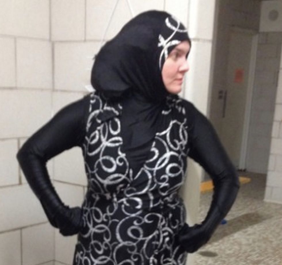 Christian Mom Explains Why She's Walking Around in a Hijab and Recently Wore a 'Burkini