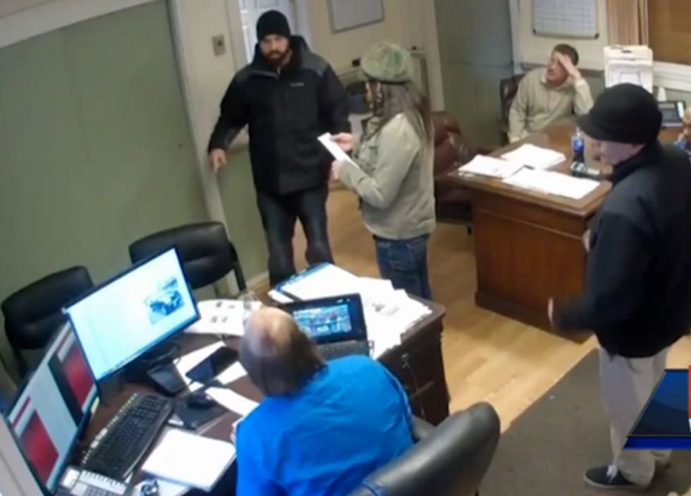 Remember the Used Car Dealer That Stiffed the Pizza Delivery Guy? They're Back in the News for What They Allegedly Did to a Female Customer