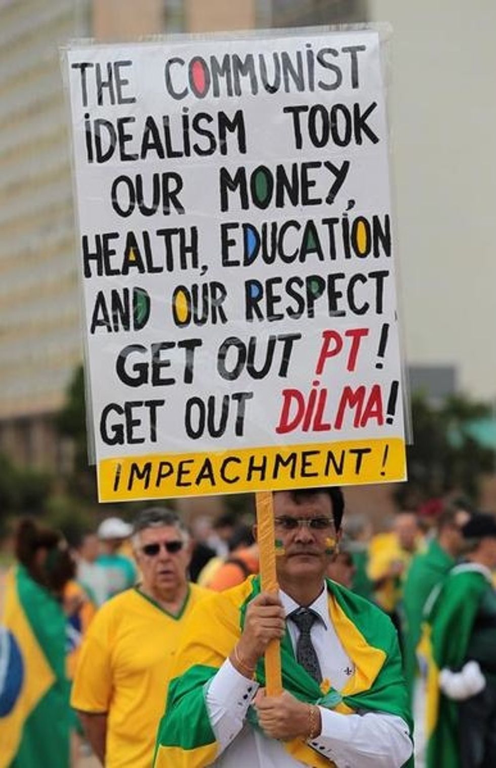 Brazilians Rally Against Leftist Government, Call for Military Coup Instead 