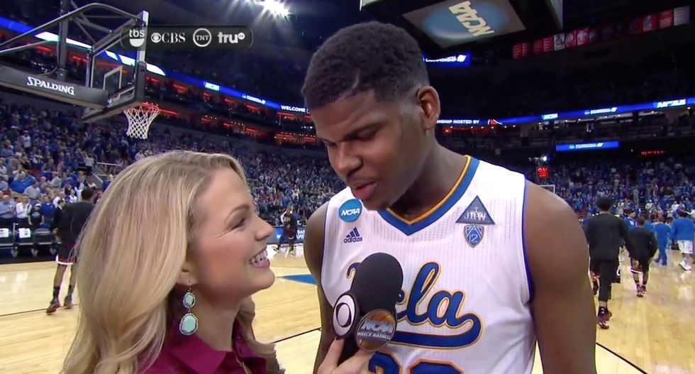 ‘Oh My Goodness’: Broadcasters Couldn’t Help But Laugh After Player Drops Compliment on Reporter