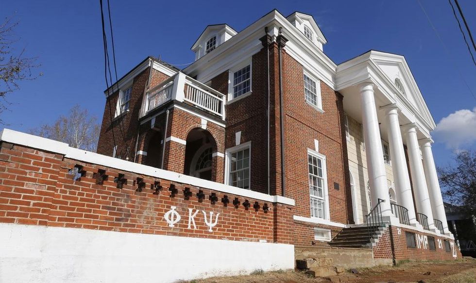 Apologetic Rolling Stone Retracts Discredited Rape Story; Journalism School Blasts It as 'Failure That Was Avoidable