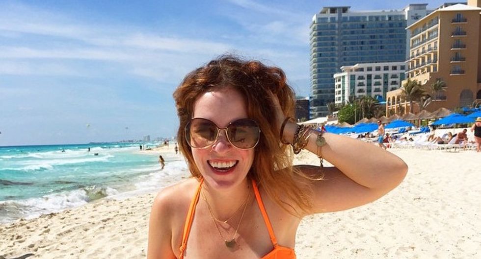 I Have Stretch Marks and I Wear a Bikini': Mom Proudly Shows Off 'Saggy' Belly in Viral Bikini Photo