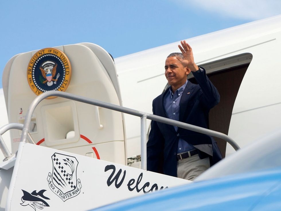 Guess Who's Golfing With Former Sports Stars on a Weekend Florida Getaway