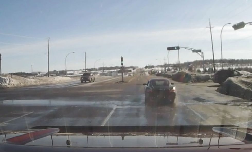 Person demonstrates exactly how not to drive a Porsche 