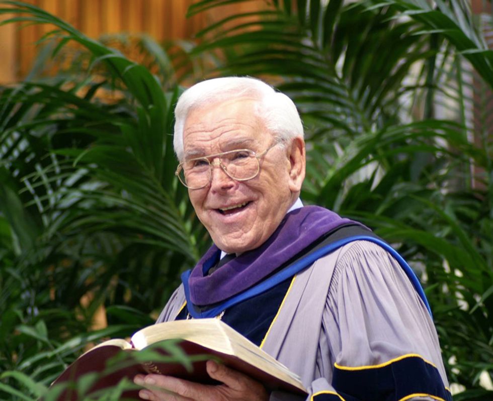 Famed Televangelist Known for Building a Massive Christian Empire Dies