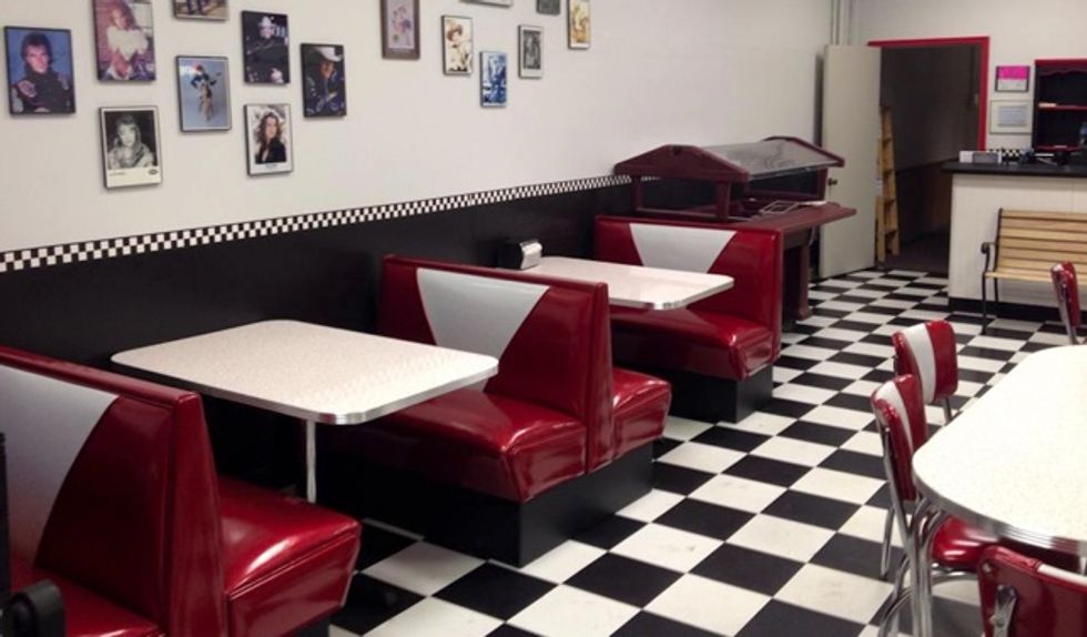 Among $445K+ Donated to Christian Owners of Indiana Pizzeria Is $20 Gift That's Being Called the 'Greatest Thing I've Seen in Years