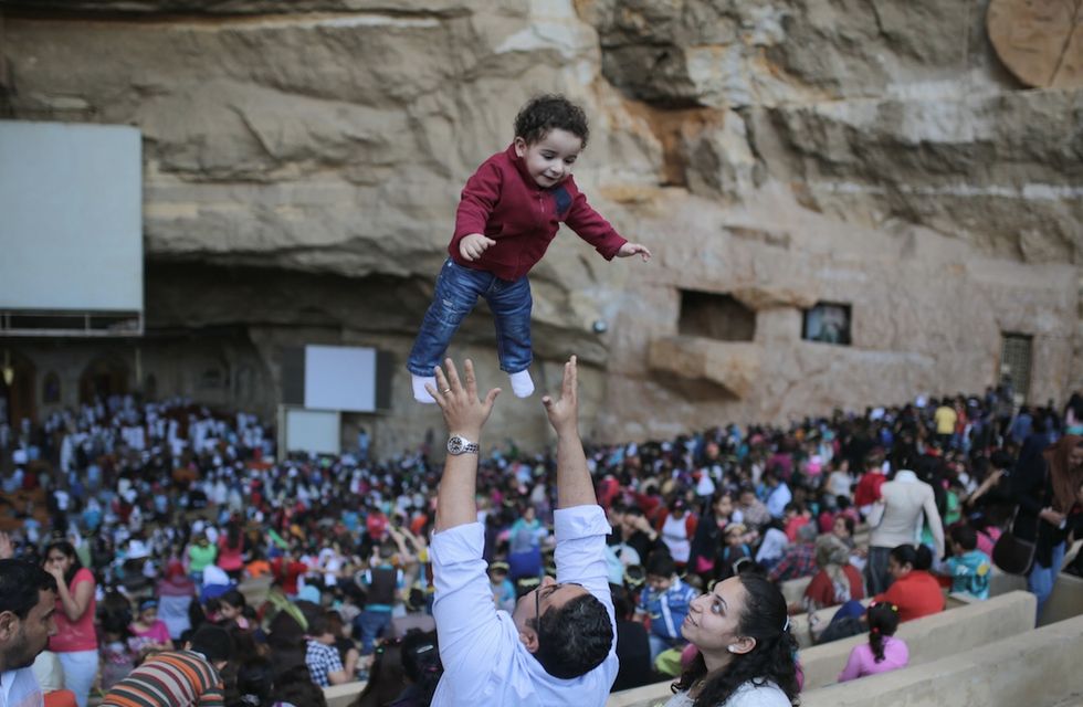 Photos: 12 Stunning Images Show How Christians Around the World Celebrate Easter Sunday