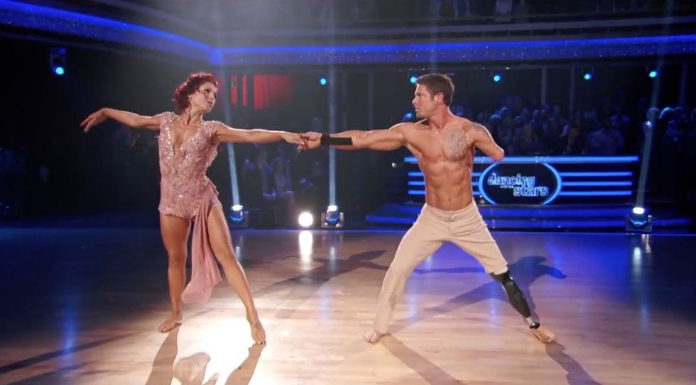 See Iraq War Veteran's 'Dancing With the Stars' Performance That Left Many in Tears: 'Wow