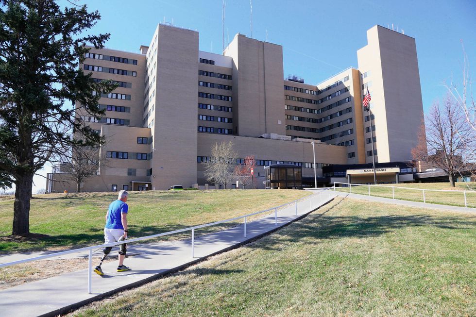 VA dentist may have exposed patients to HIV, hepatitis