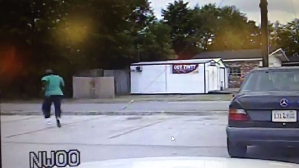 Dash Cam Footage Shows Walter Scott Run From S. Carolina Officer After Traffic Stop