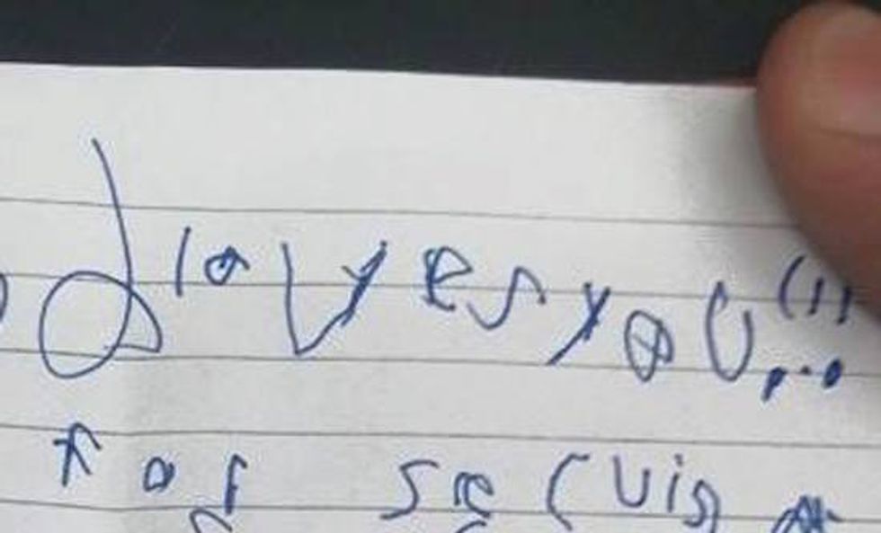 Woman Finds Note on Car and Fears the Worst — Then She Sees What It Says