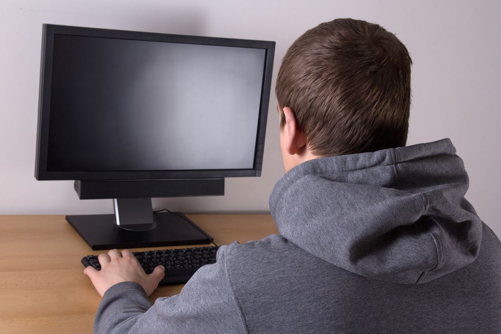 Kid Guessed Teacher's Password and Pranked Him by Changing Desktop Image. Now He's Being Charged With a Felony.