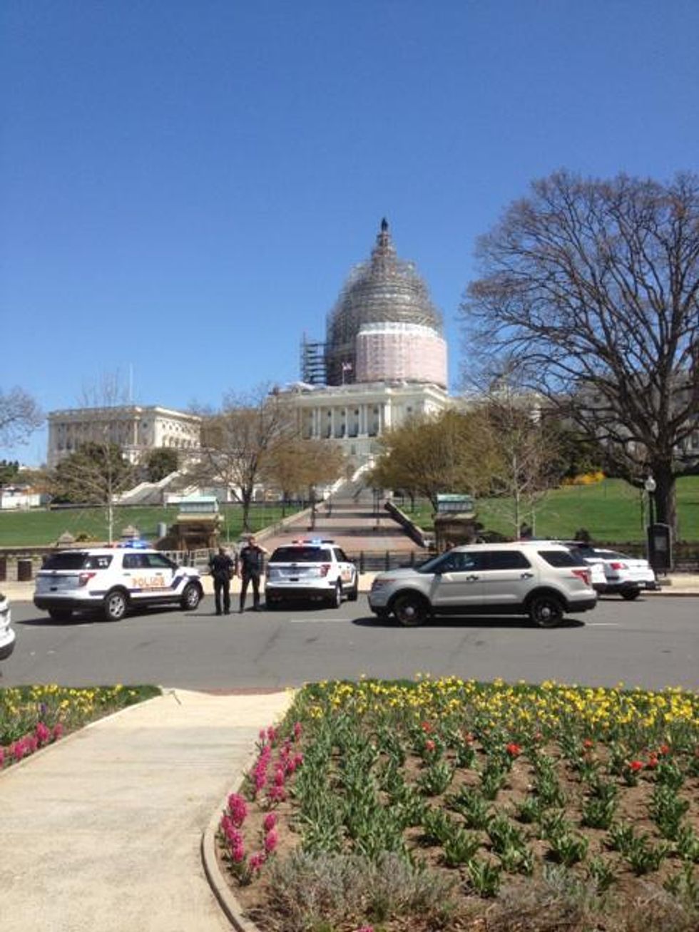 U.S. Capitol Lockdown Lifted After Man Fatally Shoots Himself