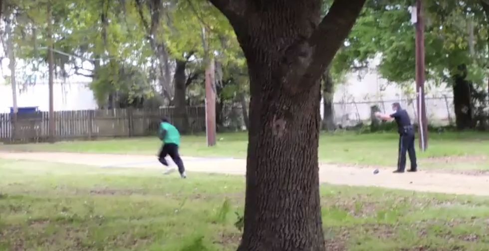 One Cold-Blooded Idiot': Blaze Readers React to S. Carolina Cop Charged With Murder After Graphic Video Shows Him Shooting Black Man in the Back