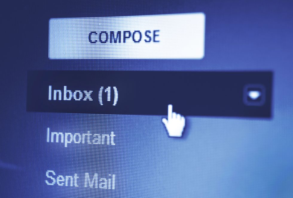 What the Largest Study on Emails Found Out About Our Habits in Online Communication